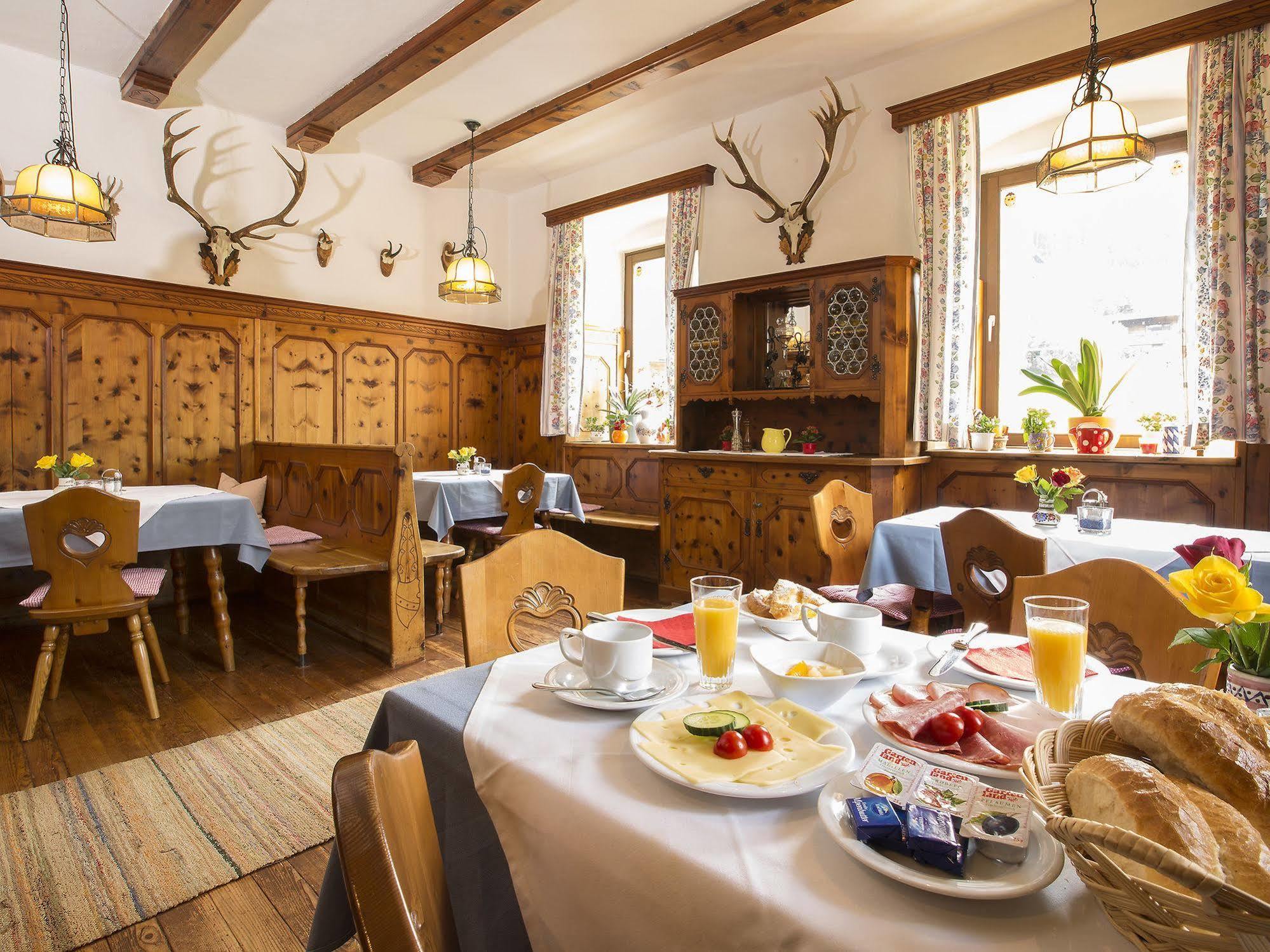 Hotel Gasthof Stefansbruecke Mutters ภายนอก รูปภาพ